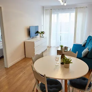 Apartament Bałtycka Z Ogródkiem